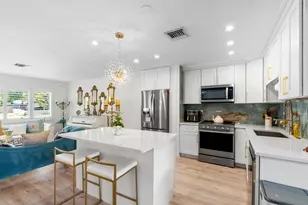 874 NW 2nd Ave, Boca Raton, FL 33432 - Photo 8