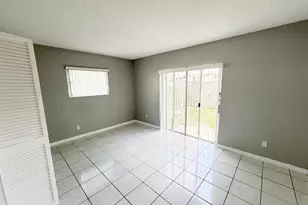 320 SW 1st St, Pompano Beach, FL 33060 - Photo 16