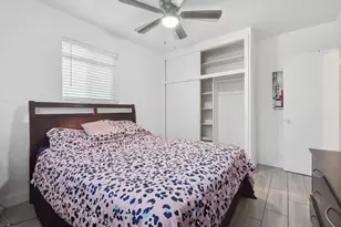 309 SW 7th Ct, Hallandale Beach, FL 33009 - Photo 14
