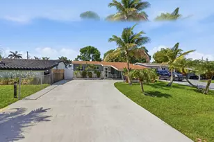 309 SW 7th Ct, Hallandale Beach, FL 33009 - Photo 36