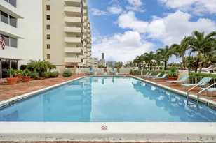 401 Golden Isles Dr, Hallandale Beach, FL 33009 - Photo 22