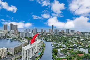 401 Golden Isles Dr, Hallandale Beach, FL 33009 - Photo 26