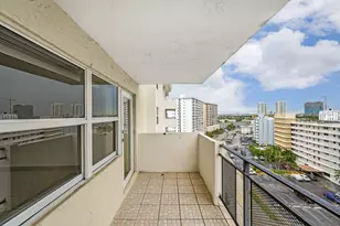 401 Golden Isles Dr, Hallandale Beach, FL 33009 - Photo 20