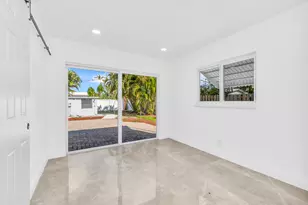 461 NE 44th St, Boca Raton, FL 33431 - Photo 16