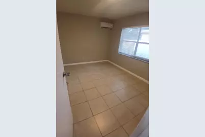 126 NW 8th Avenue #1, Dania Beach, FL 33004 - Photo 14