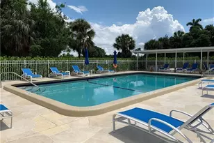 250 Jacaranda Dr, Plantation, FL 33324 - Photo 18