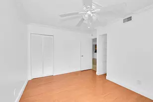 10022 Winding Lake Rd, Sunrise, FL 33351 - Photo 20