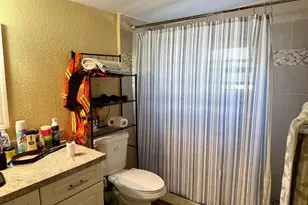 1105 W 34th St, Riviera Beach, FL 33404 - Photo 10