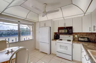 2304 Lucaya Ln, Coconut Creek, FL 33066 - Photo 2