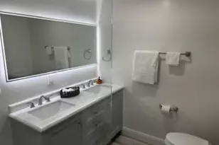 200 NE 56th St, Fort Lauderdale, FL 33334 - Photo 18