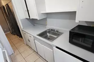 715 SW 4th St, Fort Lauderdale, FL 33312 - Photo 4