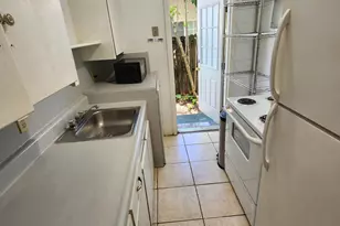 715 SW 4th St, Fort Lauderdale, FL 33312 - Photo 4