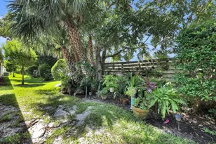 7414 Oakridge Pl, Vero Beach, FL 32966 - Photo 32