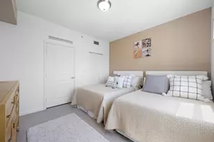 7900 Harbor Island Dr, North Bay Village, FL 33141 - Photo 8