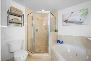 7900 Harbor Island Dr, North Bay Village, FL 33141 - Photo 20