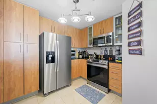 7900 Harbor Island Dr, North Bay Village, FL 33141 - Photo 10