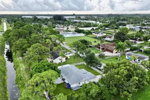 6539 Alexander Rd, West Palm Beach, FL 33413 - Photo 12