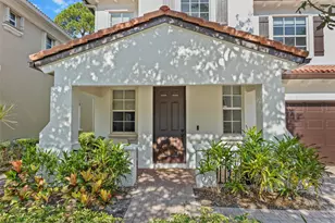 445 Pumpkin Dr, Palm Beach Gardens, FL 33410 - Photo 4