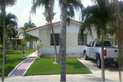 904-910 NE 10th Street, Hallandale Beach, FL  - Photo 4