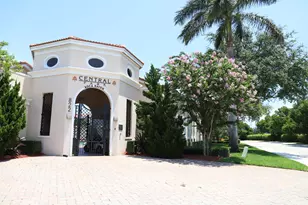 806 NW 82nd Pl, Boca Raton, FL 33487 - Photo 1