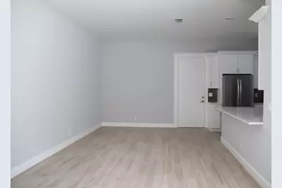 806 NW 82nd Place, Boca Raton, FL 33487 - Photo 12