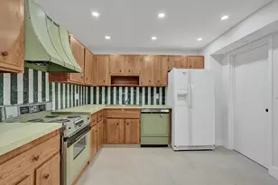 1360 S Ocean Blvd, Pompano Beach, FL 33062 - Photo 28