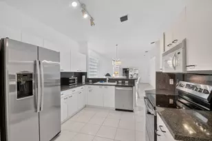 9527 Cherry Blossom Ct, Boynton Beach, FL 33437 - Photo 12