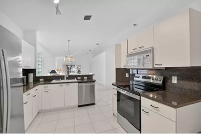 9527 Cherry Blossom Court, Boynton Beach, FL 33437 - Photo 12