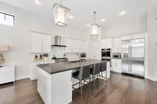 10282 Sweet Bay Manor, Parkland, FL 33076 - Photo 16