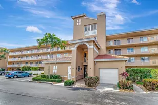 5746 Crystal Shores Dr, Boynton Beach, FL 33437 - Photo 1