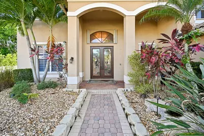 1664 Victoria Pointe Lane, Weston, FL 33327 - Photo 4