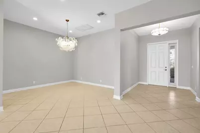 104 NW Willow Grove Avenue, Port Saint Lucie, FL 34986 - Photo 6