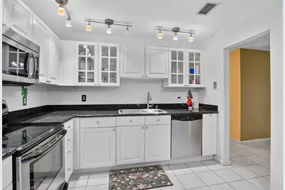 9364 Sable Ridge Circle #D, Boca Raton, FL 33428 - Photo 2