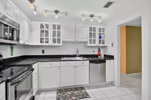 9364 Sable Ridge Cir, Boca Raton, FL 33428 - Photo 2