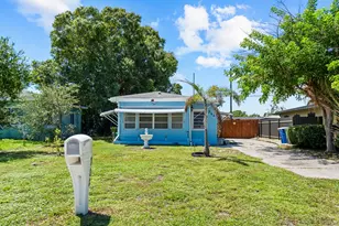 711 Cedar Pl, Fort Pierce, FL 34950 - Photo 16
