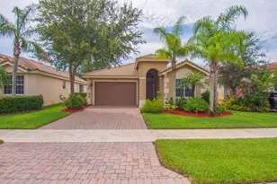 2287 SW Newport Isles Blvd, Port Saint Lucie, FL 34953 - Photo 2