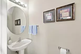 701 SW 147th Ave, Pembroke Pines, FL 33027 - Photo 12