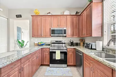 701 SW 147th Avenue, Pembroke Pines, FL 33027 - Photo 8