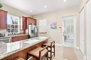 701 SW 147th Ave, Pembroke Pines, FL 33027 - Photo 6