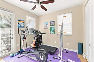701 SW 147th Ave, Pembroke Pines, FL 33027 - Photo 20