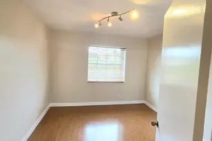 495 SE 8th St, Deerfield Beach, FL 33441 - Photo 14