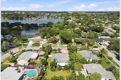 4110 NW 16th Avenue, Oakland Park, FL 33309 - Photo 36