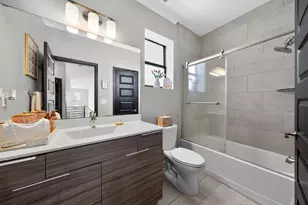 9023 NW 161st Terrace, Miami Lakes, FL 33018 - Photo 38