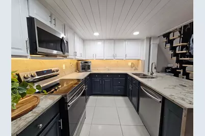 1104 Summit Trail Circle #D, West Palm Beach, FL 33415 - Photo 2
