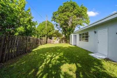 10690 NW 27th Court, Sunrise, FL 33322 - Photo 26