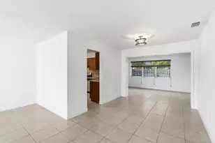 10690 NW 27th Ct, Sunrise, FL 33322 - Photo 6