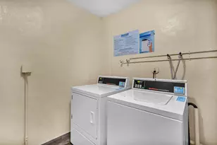 2200 NE 33rd Ave, Fort Lauderdale, FL 33305 - Photo 16