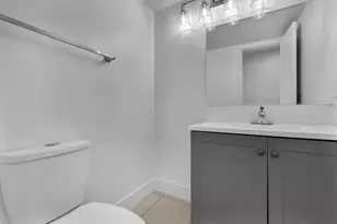 2200 NE 33rd Ave, Fort Lauderdale, FL 33305 - Photo 14