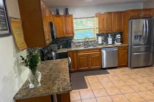 5842 Lake George Pl, Lake Worth, FL 33463 - Photo 8