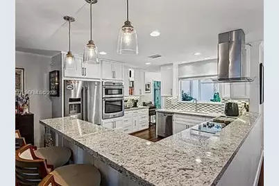 2125 NE 17th Terrace, Wilton Manors, FL 33305 - Photo 8